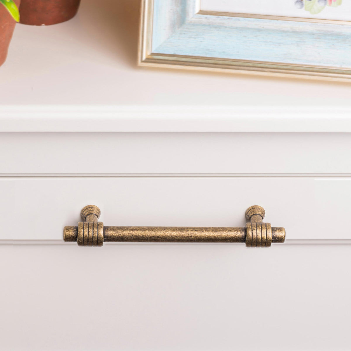 Pomos y tiradores para muebles y armarios