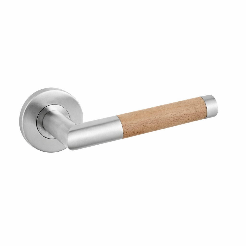 Deurkruk model '1003' met ronde roestvrijstalen rozet en handgreep bekleed met hout voor deuren