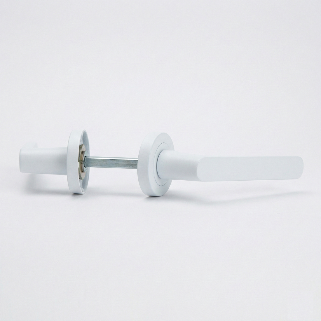 Aluminium deurklink op ronde rozet R-210 wit