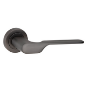 Zamak deurklink model 640 met ronde rozet in grafiet afwerking voor deuren